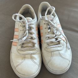 Sz 4 Girls Adidas Tennis/court Shoes