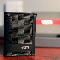 ALPHA Gusseted Card Case