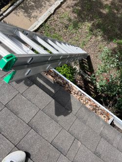 Gutter Celan Out And Gutter Guards Installation