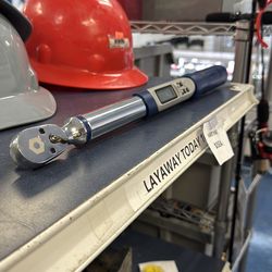 Quinn torque wrench ‼️ASK FOR DIANA‼️