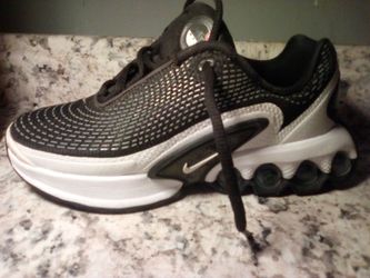Children's / youth Nike running shoe