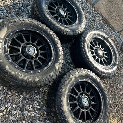 Wheels and tires 20x9 tires 35x12.50r20