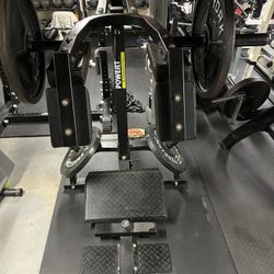 Power Tech Pendulum Squat