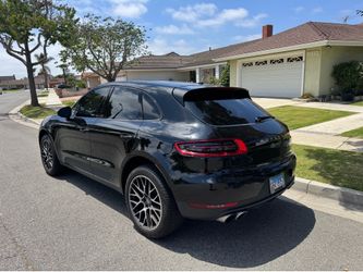 2017 Porsche macan s