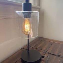 Touch Turn On/Off Lamp With Charging Ports