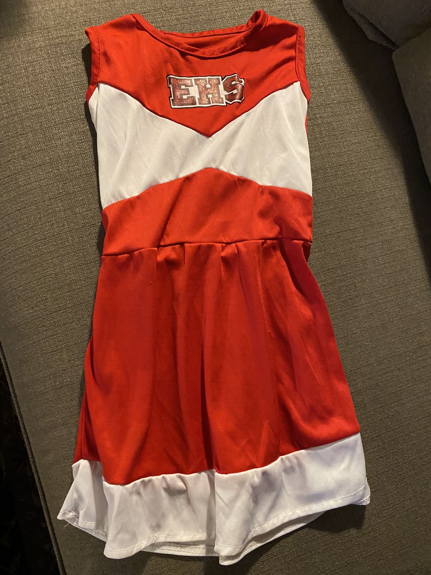 Girls cheerleading costume