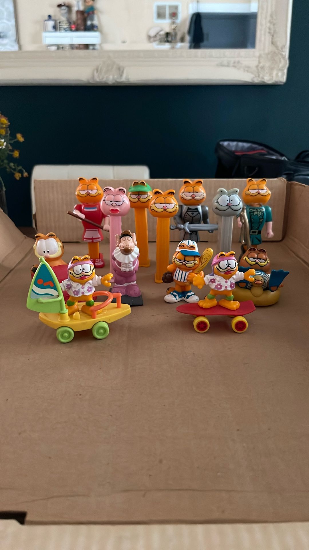 Vintage Garfield Character Lot 13 Pieces