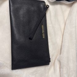Micheal Kors Wristlet