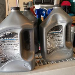 Two-stroke marine oil