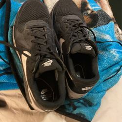 Womens Nike Emcees Size 11