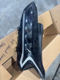 2022 Kia K5 left head lamp