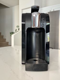 Starbucks Verismo 580 single-serve coffee and espresso machine