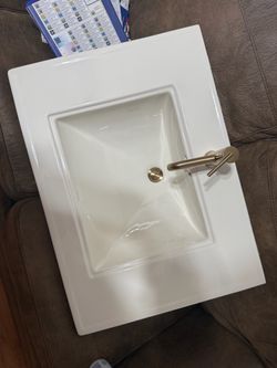 Brand new Kohler sink/champagne bronze delta sink faucet