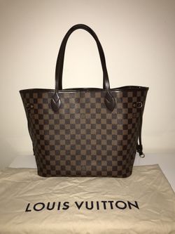 Authentic Louis Vuitton Neverfull Damier MM tote bag in like new condition
