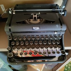 Royal Typewriter