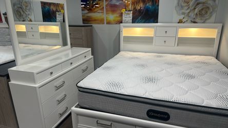 Crazy Offer Now‼️Beautiful White 5pc Bedroom Furniture Set With FREE MATTRESS $1499