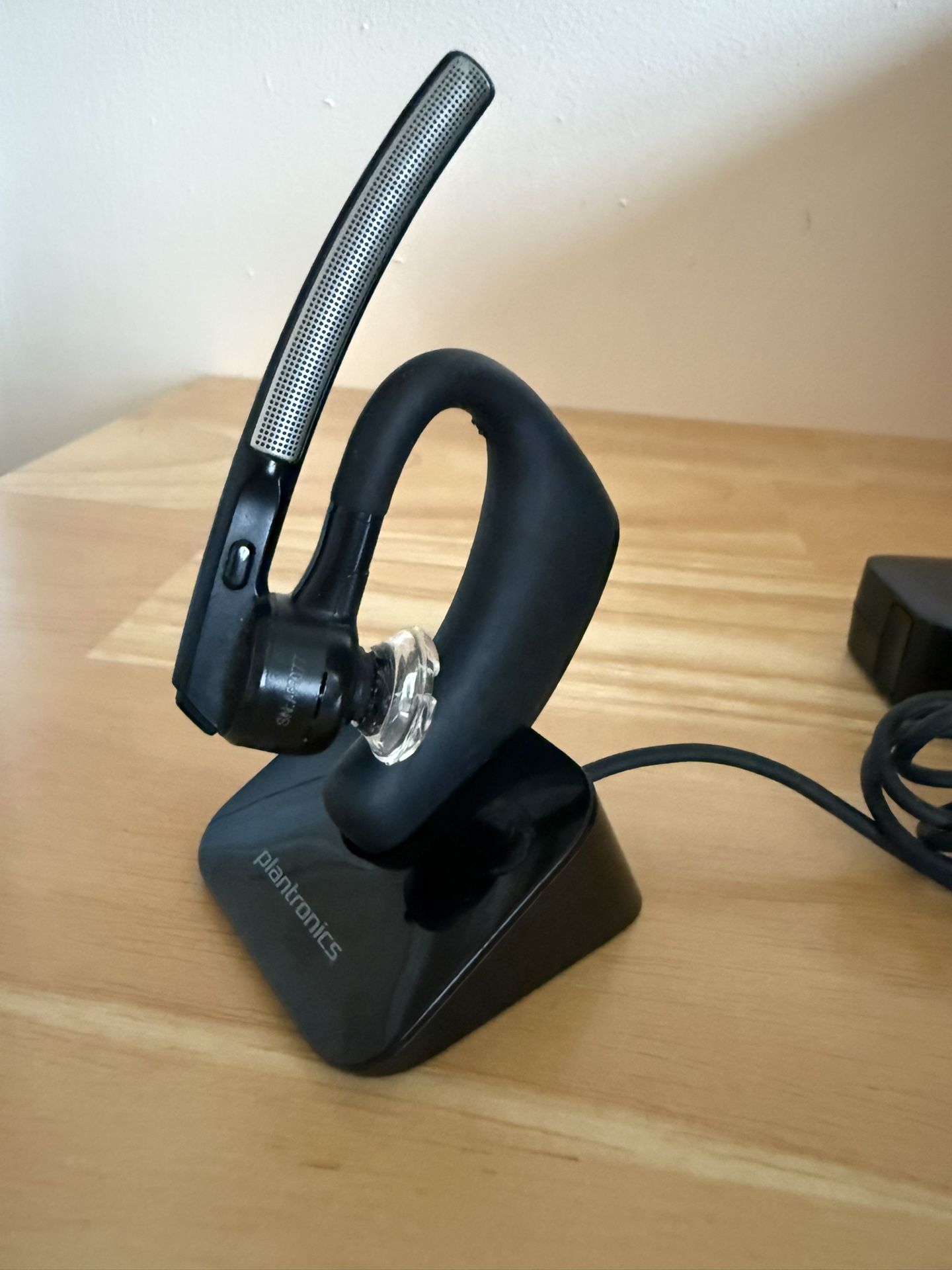 Plantronics Voyager Legend UC B235-M Bluetooth Headset