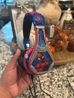 Marvel Spiderman Kids Volume Limiting Bluetooth® Headphones with Microphone
