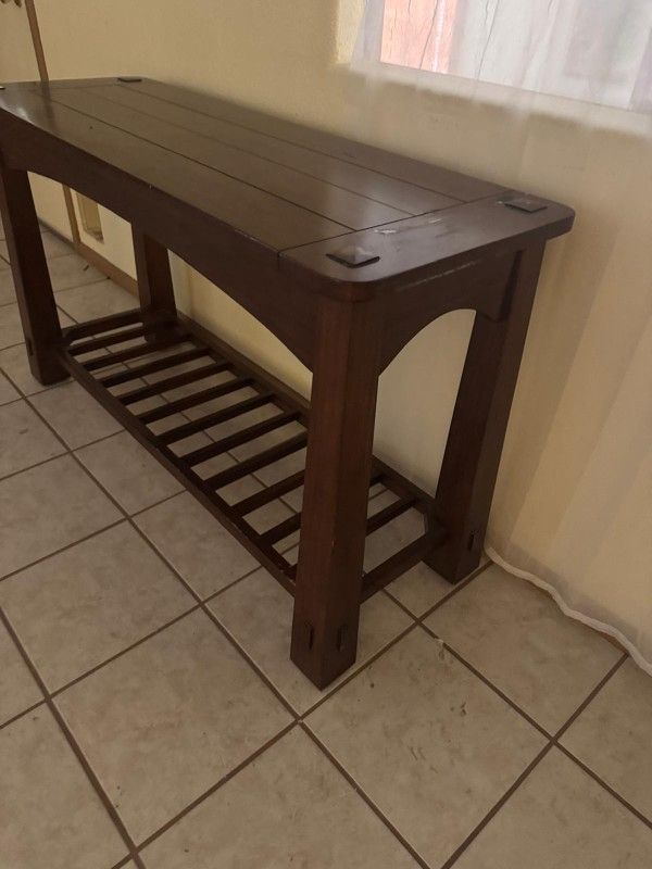 Entry Way Table