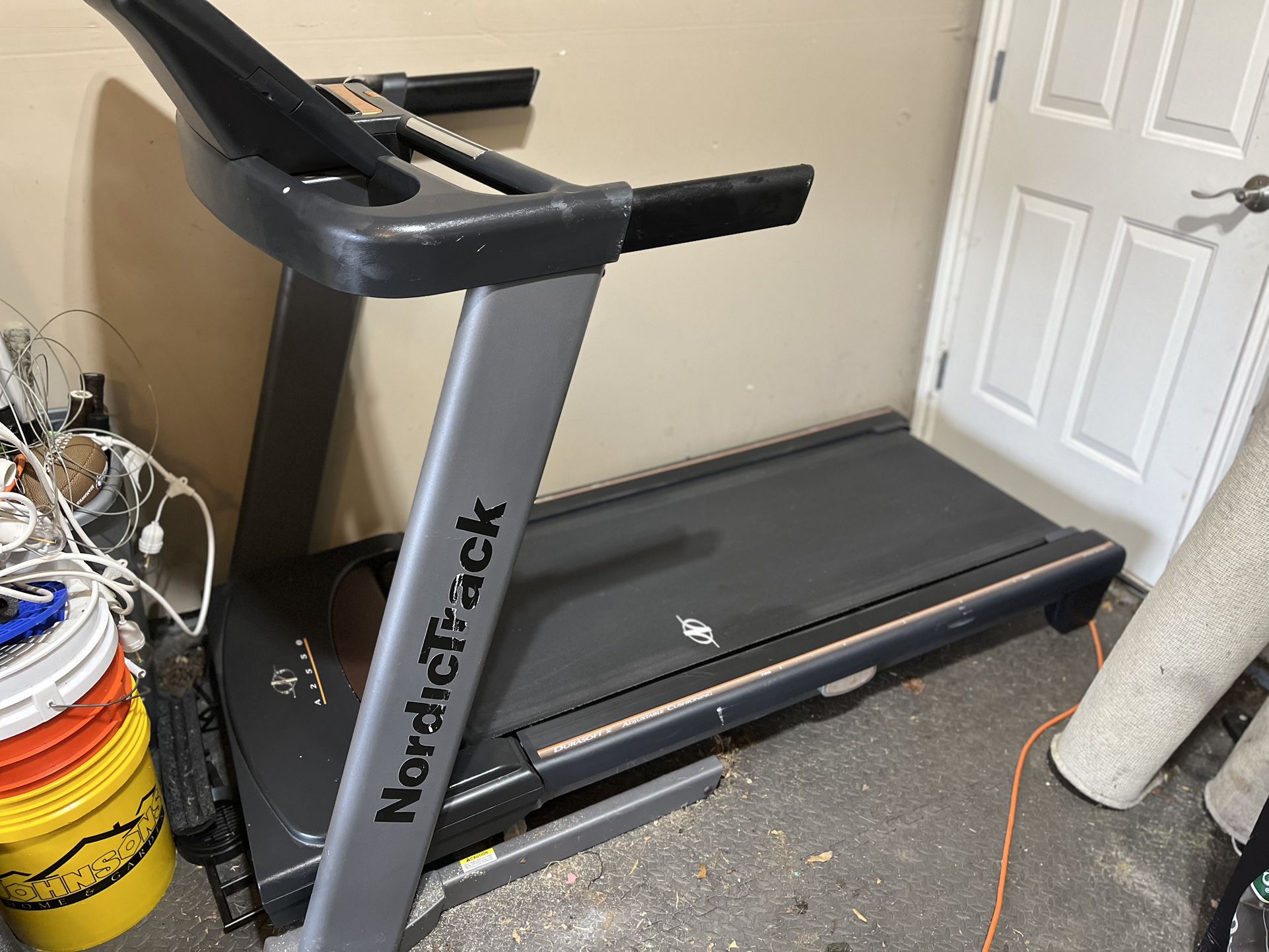NordicTrack A2550 Treadmill