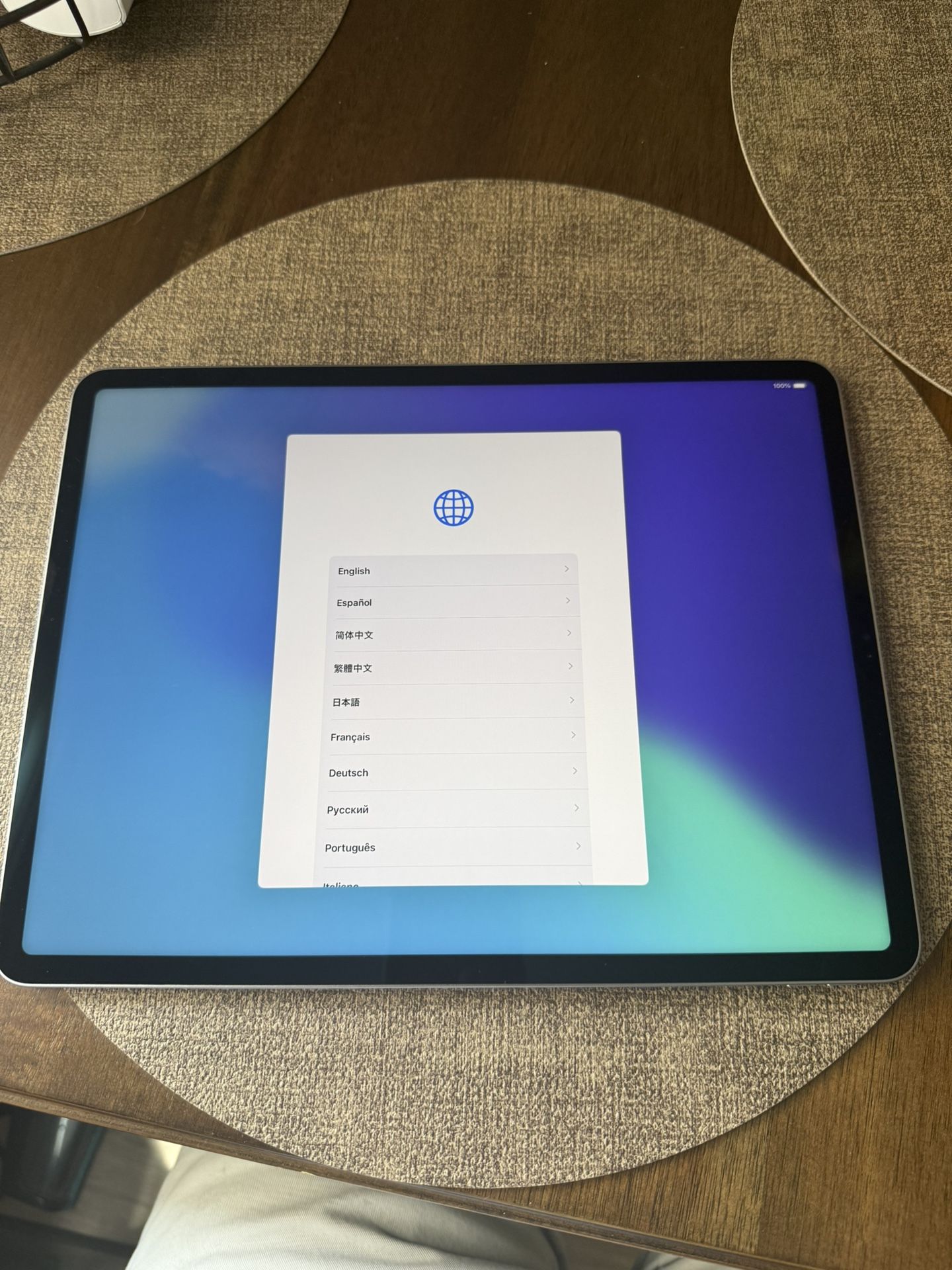 12.9-Inch iPad Pro with Wi-Fi - 512GB - Space Gray 6th Generation