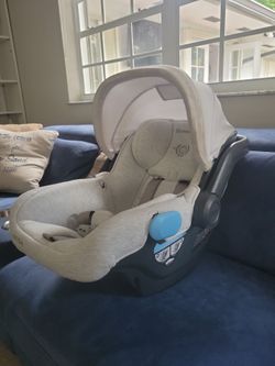 Uppababy mesa car seat