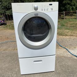 Fridgeidair Affinity Washer And Dryer With Stand