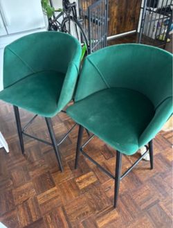Set Of 2 - Green Upholstered Velvet Bar Stools