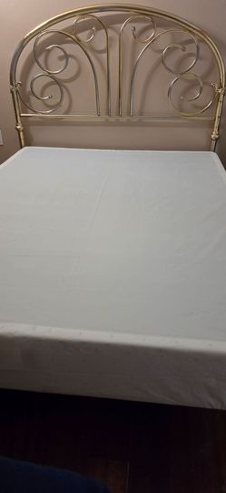 Queen Bed