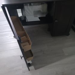 Sewing Machine And Table 