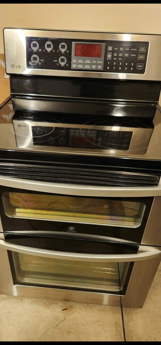 Very Nice LG Stove