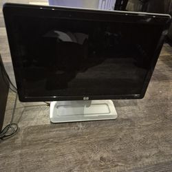 HP MONITOR 18"