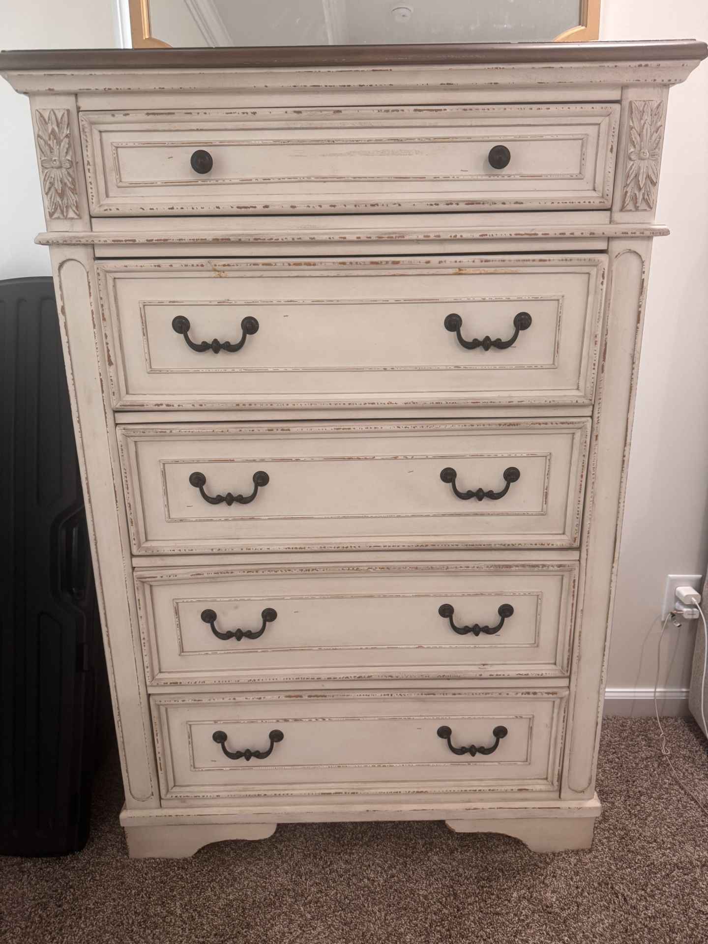 Dresser