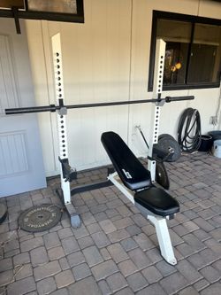 Adjustable workout bench