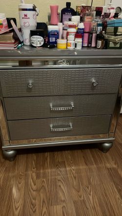 Grey dresser