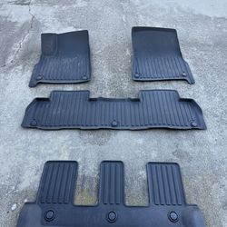 LinerX All-Weather Floor Mats Gen1 Rivian R1S