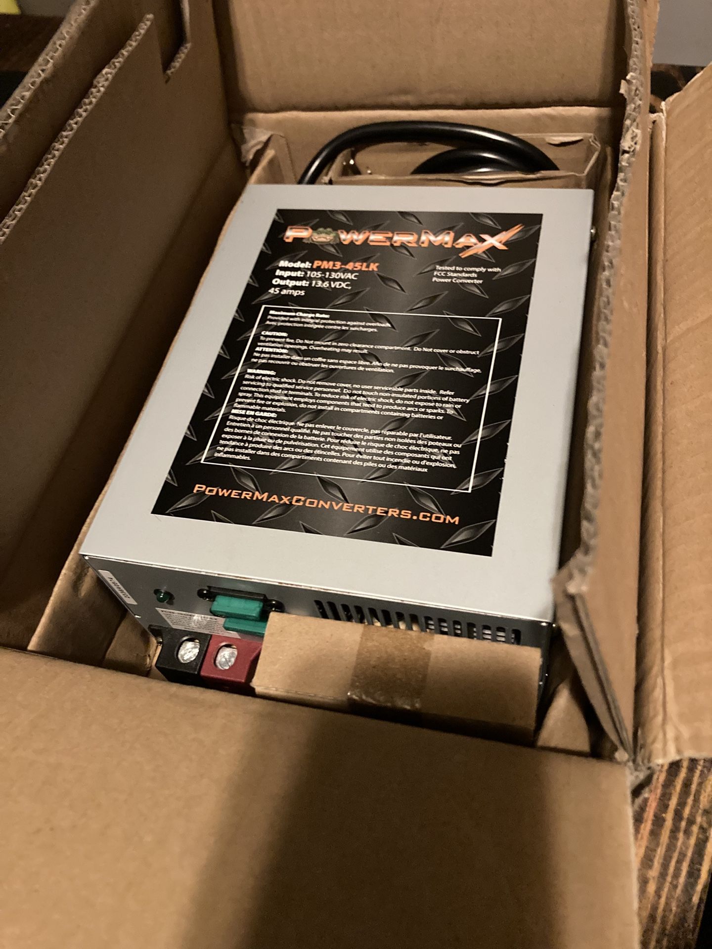 PowerMax PM3-45LK Power Converter / Charger - 45 Amp The PowerMax PM3 Series converts 110Vac power to 12Vdc power to charge a battery and/or power 12