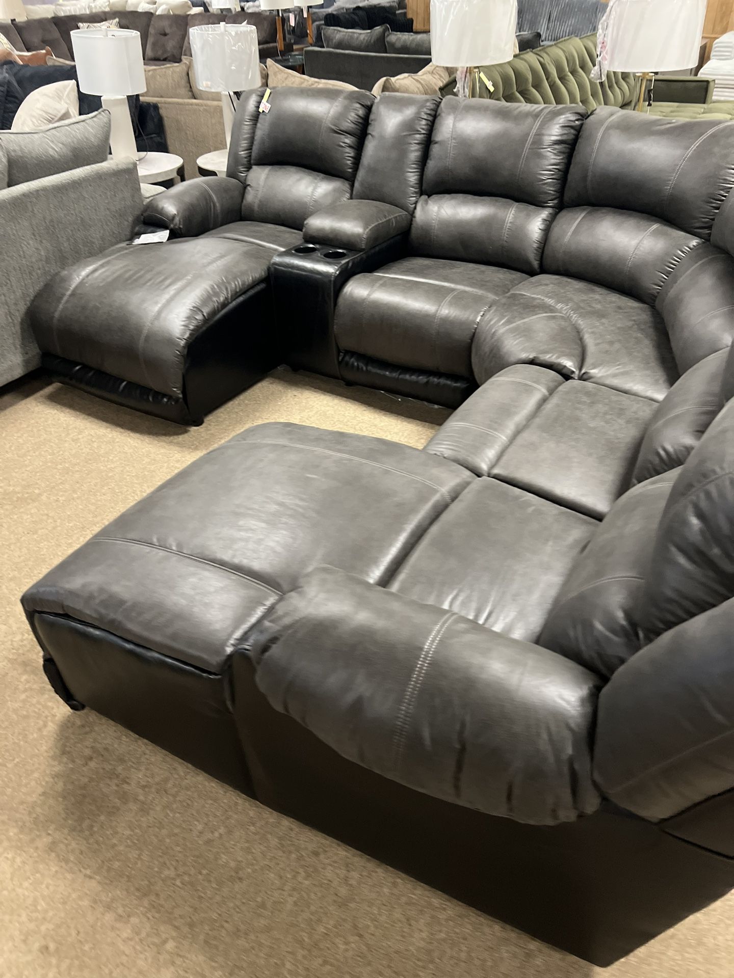 Stunning Reclining Cozy Sectional!