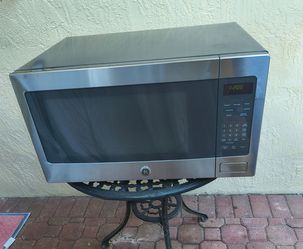 GE Profile Countertop Microwave Oven