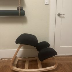 Luxton Ergonomic Kneeling Chair – Rocking Stool for Better Posture