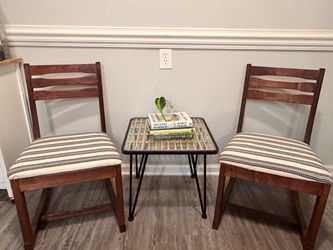 Set of 2 Wood Rocking Chairs with Upholstered Seats