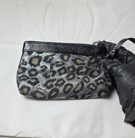 Dana Buchman Leopard Shimmer Wristlet Zip Pouch Black Silver