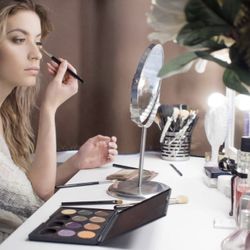 Makeup Mirror with Lights, 1x/20x 360° Rotation Vanity Mirror, Brightness Adjustable Lighted Makeup Mirror with Magnification, 5000 mAh Rechargeable D