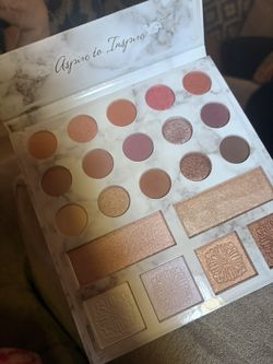 BH cosmetics Eyeshadow pallets