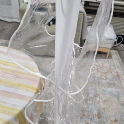 Good condition Hanging 8 pocket purse, shoes, etc organizer/storage.