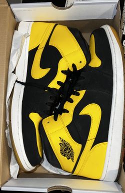 “New Love” Mid Jordan 1 Size 12