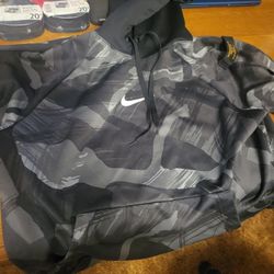 Mens Large Nike Hoodie