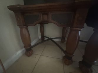 2 table sets wood and marble