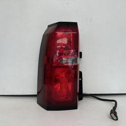 2015 - 2020 CHEVROLET TAHOE SUBURBAN REAR LEFT DRIVER SIDE TAIL LIGHT OEM