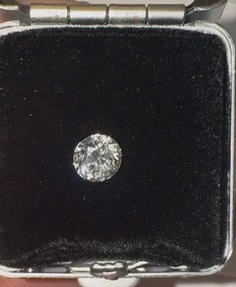 Natural 1.5 Ct Round Diamond